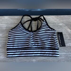 🆕 Jessica Simpson Black and White Striped Sports Bra